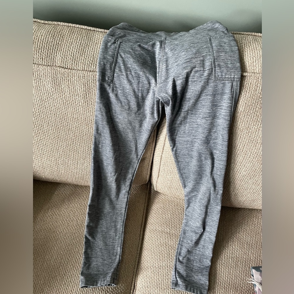 Girls Carhardt gray leggings with pockets Size 12